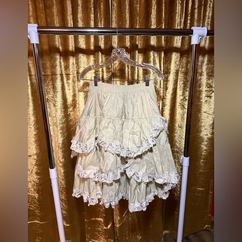 Burleska layered skirt